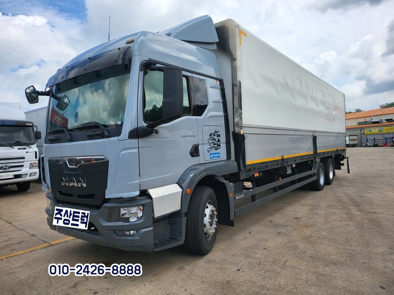 22년 만트럭 13.3톤 TGM 290 오토 후축 윙바디 9m70 중고트럭 윙바디